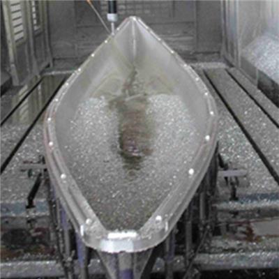 皮劃艇模具越來越多的用到滾塑成型